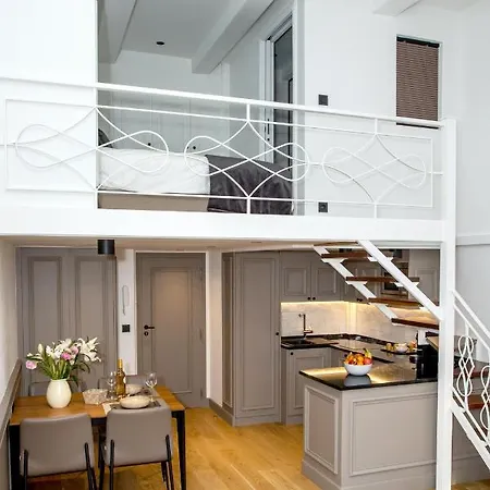 Modern Design Duplex 公寓 戛纳